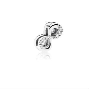 PANDORA REFLECTIONS Sparkling Infinity Clip Charm!